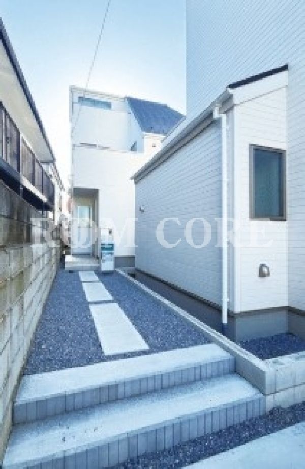 リナージュＬ　江戸川区篠崎町２３